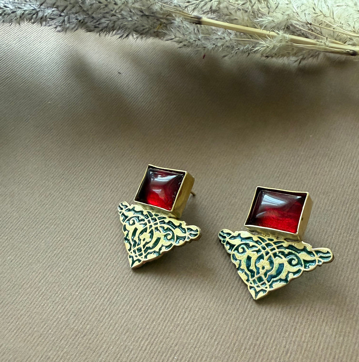 Brass Handmade Earrings with Eslimi Pattern in Black and Red Crystal