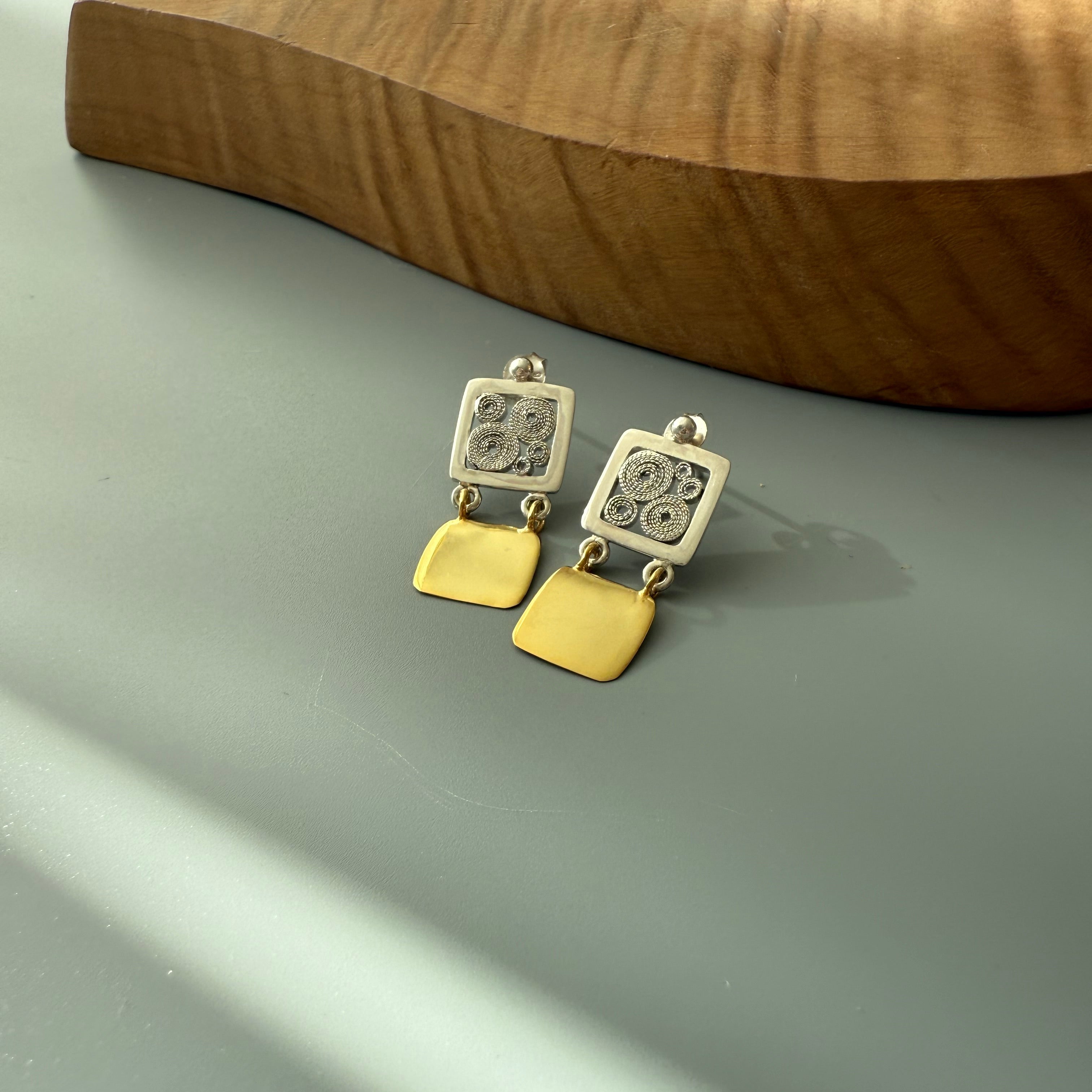 Handmade Filigree Silver Earrings in Minimal Design