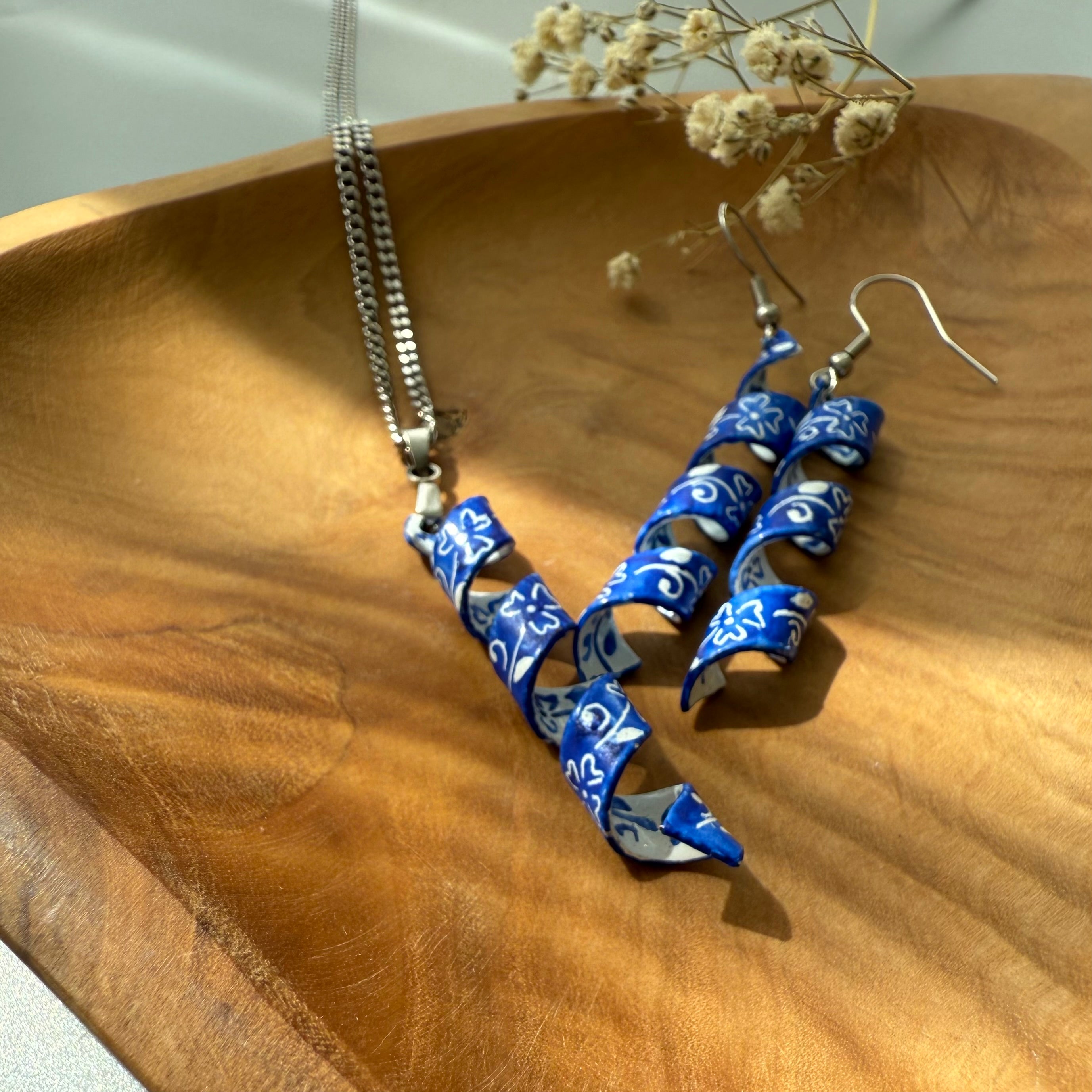 Handmade Enamel Twisted Set