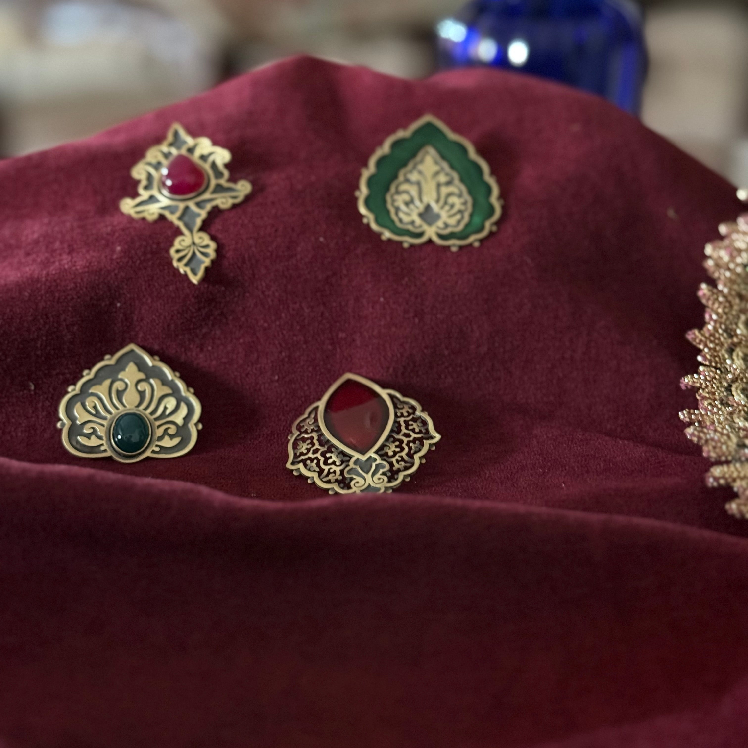 Persian Brooch: Iranian Brooch