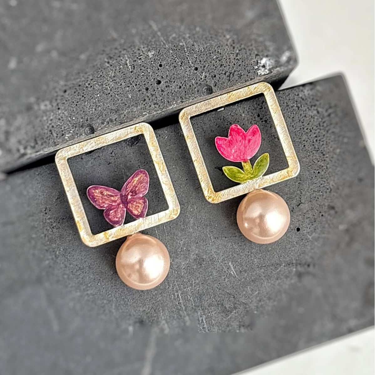 Silver Stud Earrings With Painting - AFRA ART GALLERY