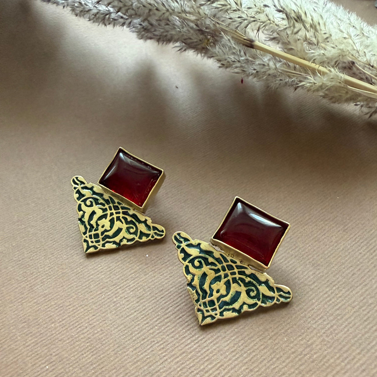 Brass Handmade Earrings with Eslimi Pattern in Black and Red Crystal