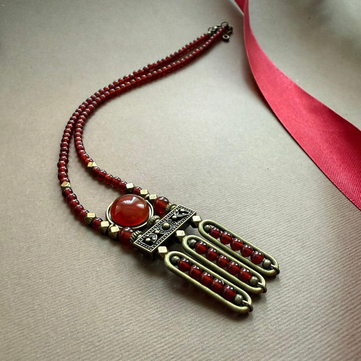 Traditional Necklace with Green and Red Agate - AFRA ART GALLERY