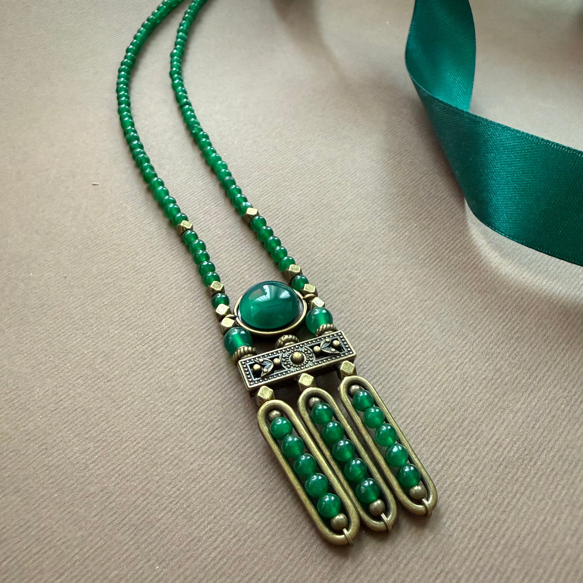 Traditional Necklace with Green and Red Agate - AFRA ART GALLERY