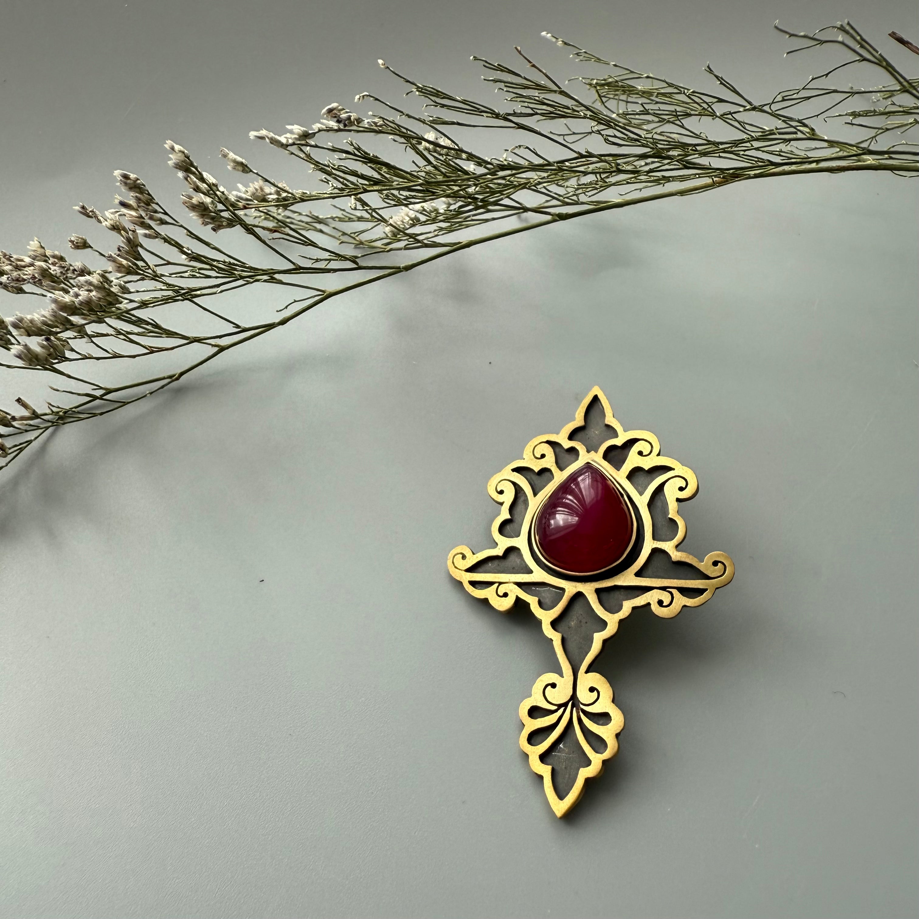 Persian Brooch with Engraving and Agate