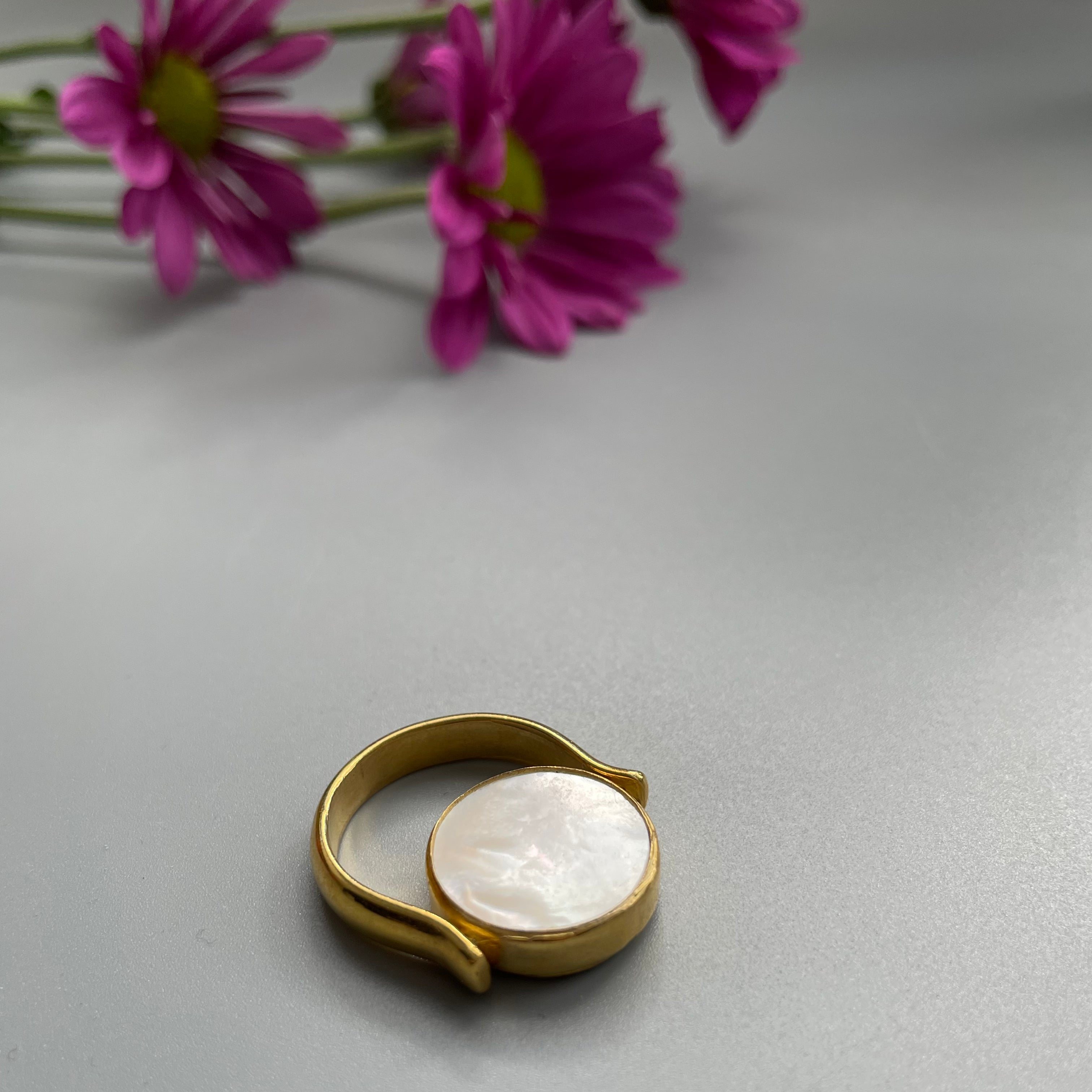 Double 2025 sided ring