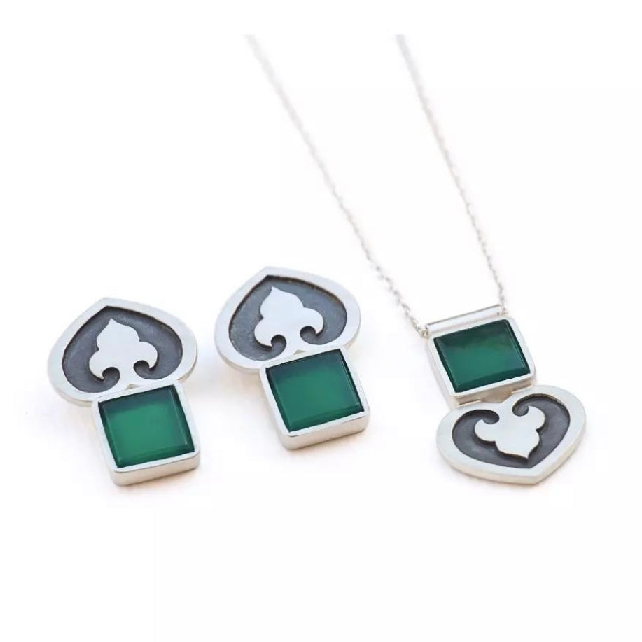 Persian Necklace Handmade Silver Necklace with Green Agate and Persian Motif: Persian Jewelry-AFRA ART GALLERY